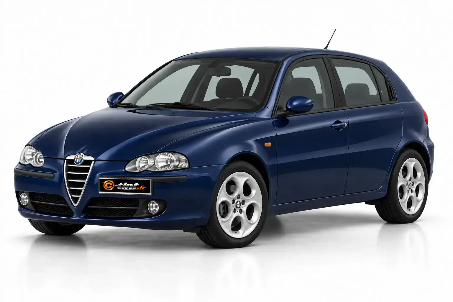 Kit vitre teintée Alfa Romeo 147 – Phase 1, 5 portes, 2000–2005 — vue trois-quarts avant