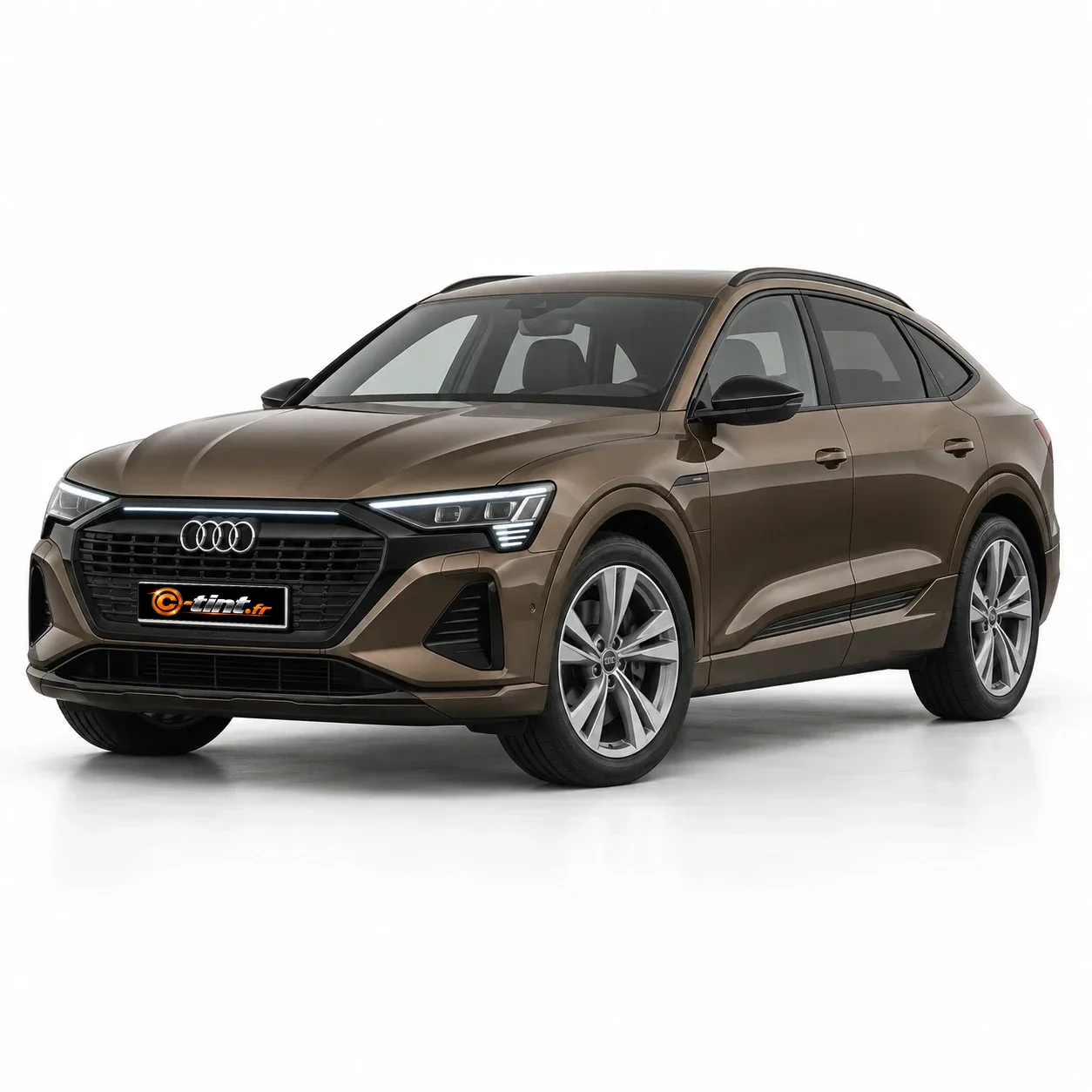 Audi Q8 Sportback e-tron Sportback e-tron — électrique, 2024, SUV / 4x4 5 portes, bronze — vue trois-quarts avant