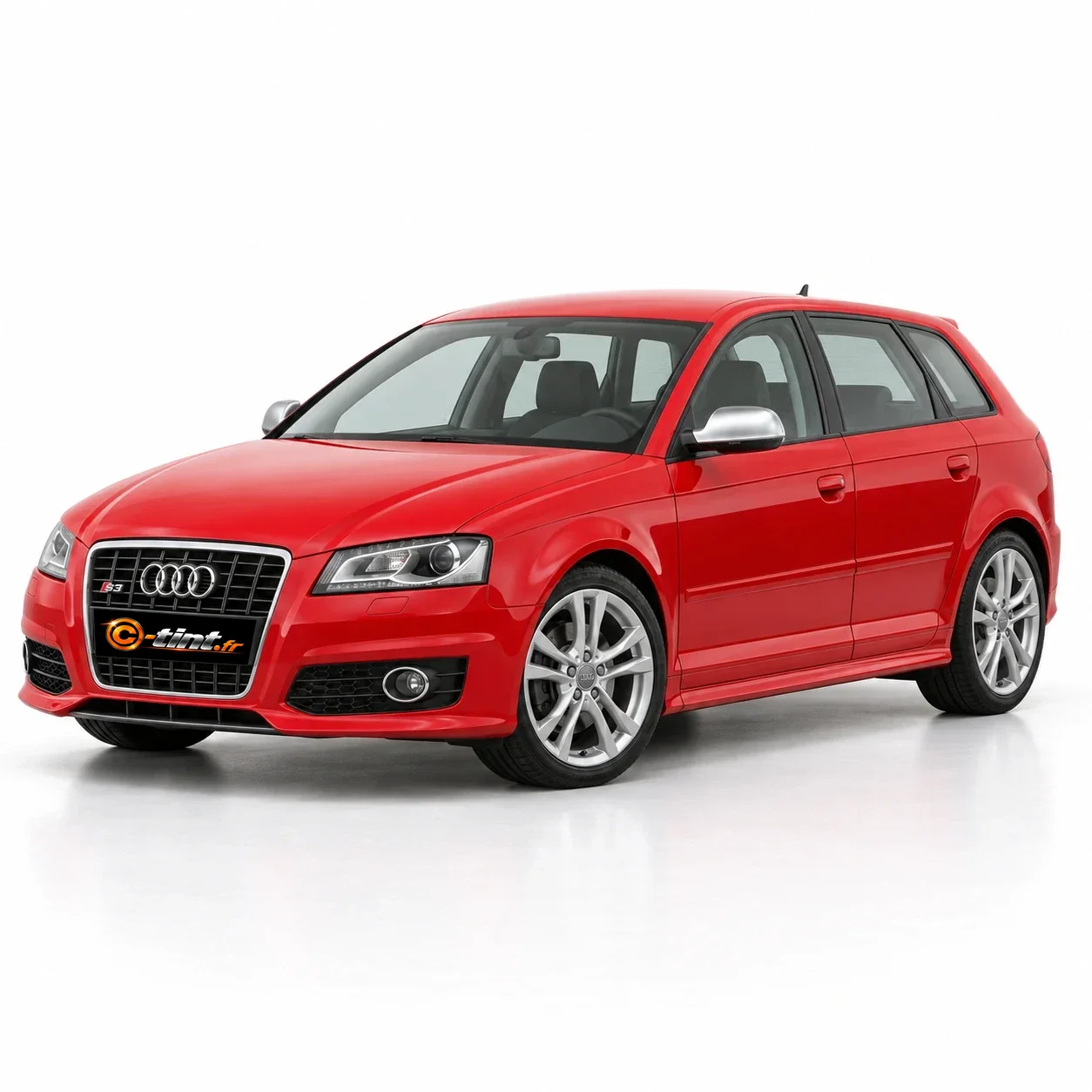 Audi S3 Génération 2 — Sportback, 2011, 5 portes, rouge — vue trois-quarts avant