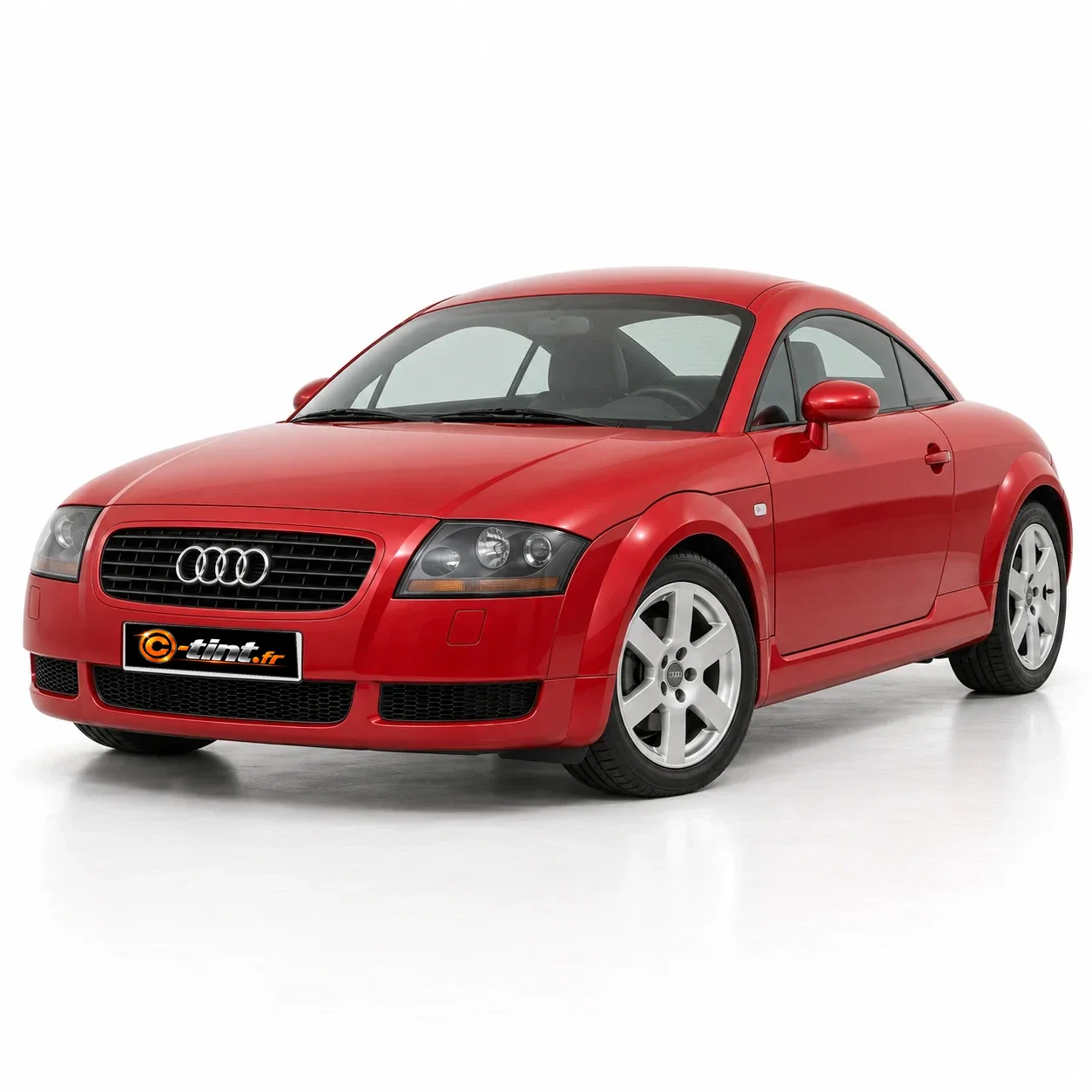 Audi TT Génération 1 — Coupé, 2003, Coupé 3 portes, rouge — vue trois-quarts avant