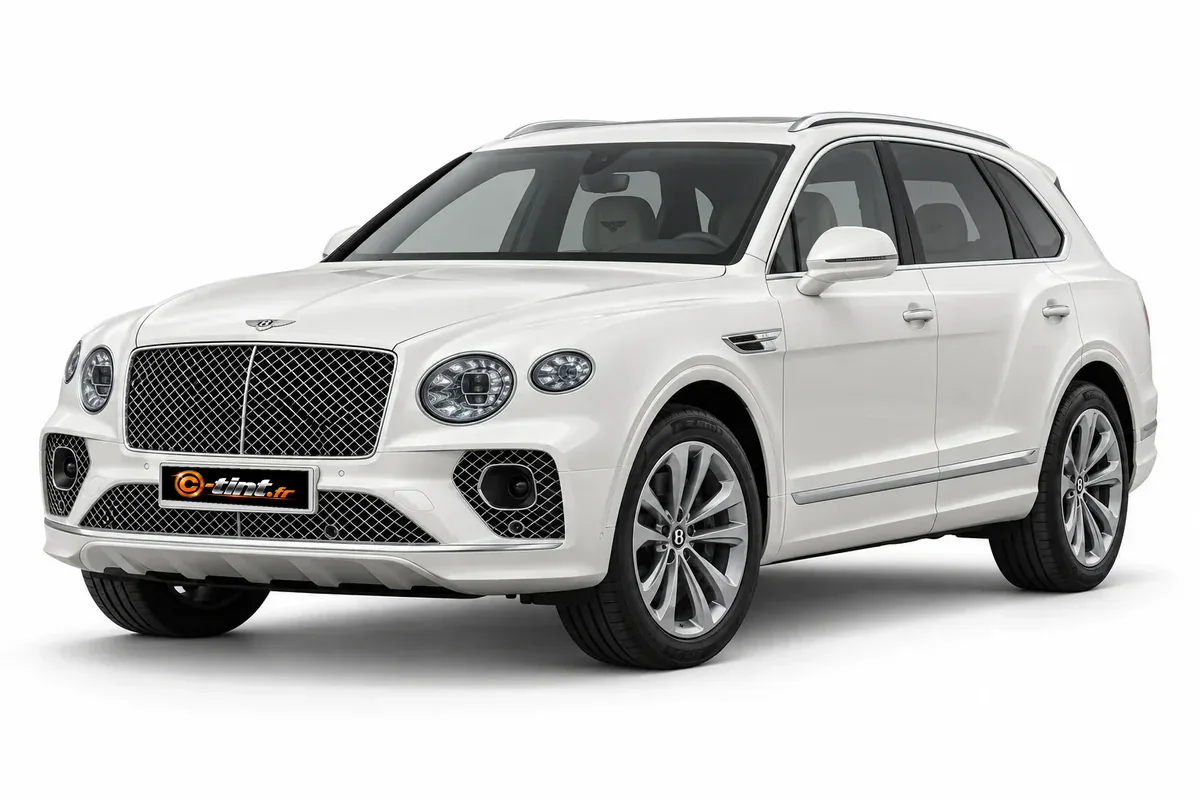 Bentley Bentayga Empattement standard, 2021, SUV / 4x4 5 portes, blanc nacré — vue trois-quarts avant