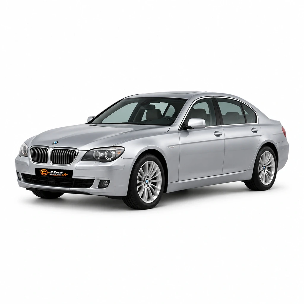 BMW Série 7 / i7 F02 L — Génération 5 — Longue Berline, Longue Berline (4 portes) — vue trois-quarts avant