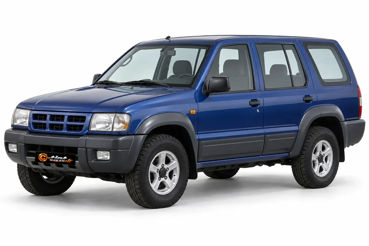 Ford Maverick Génération 2 · lunette arrière droite · SUV 5 portes — vue trois-quarts avant