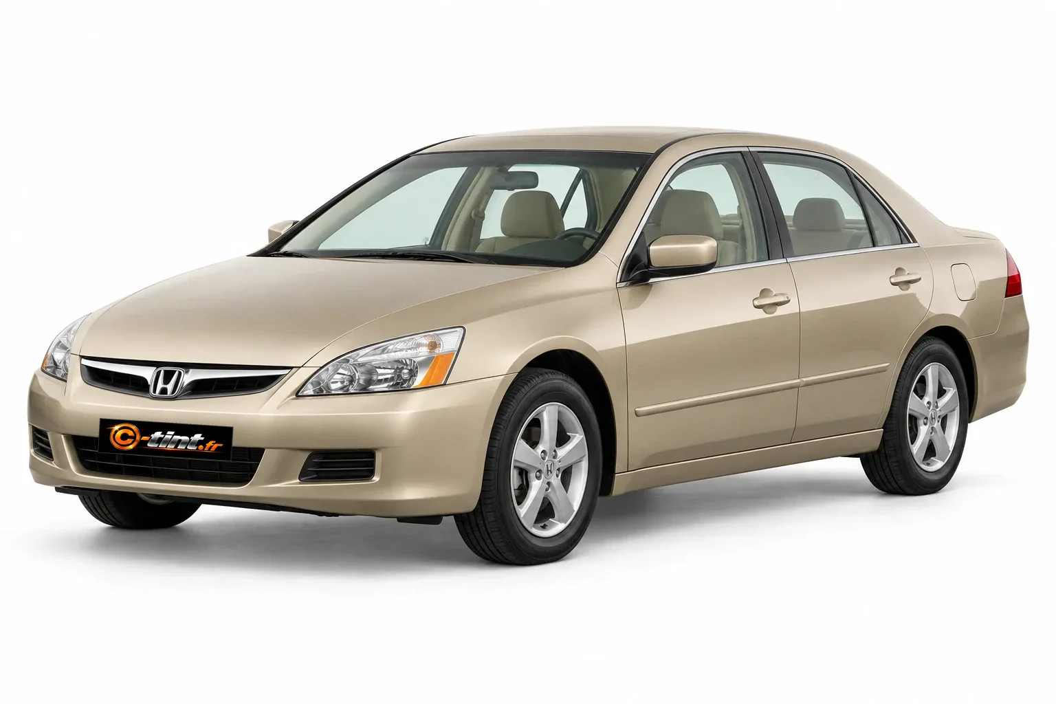Honda Accord Génération 7 — Berline — USA, Berline (4 portes) — vue trois-quarts avant