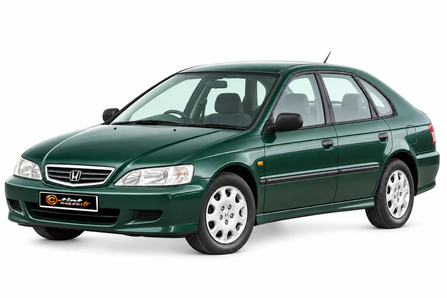Honda Accord Génération 6 — Hayon — Europe, Hayon (5 portes) — vue trois-quarts avant