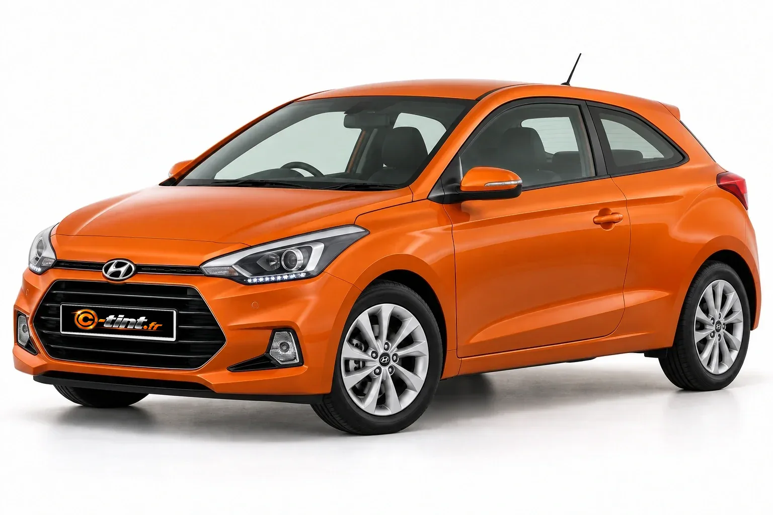 Hyundai i20 GB — Génération 2 — Coupé, Citadine à hayon (3 portes) — vue trois-quarts avant