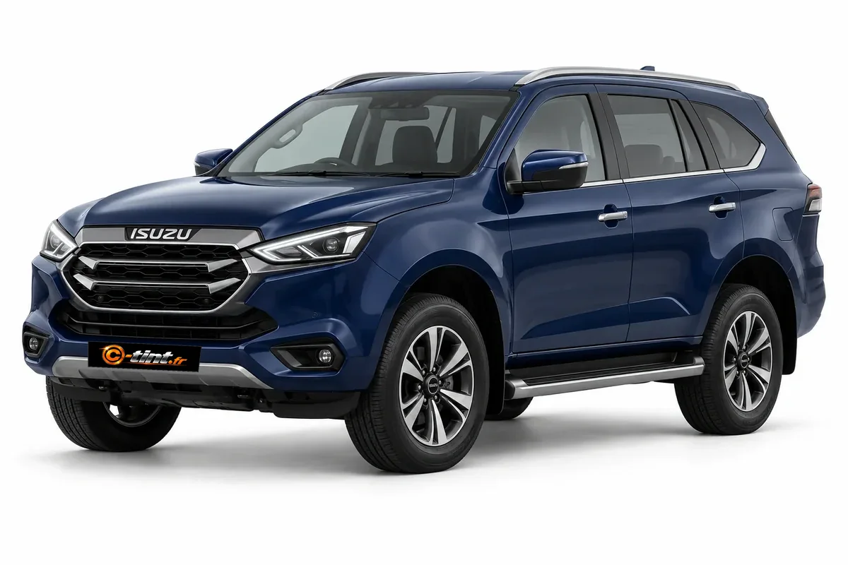 Isuzu MU-X RJ — Génération 2 — 5 portes, SUV 7 places 5 portes — vue trois-quarts avant