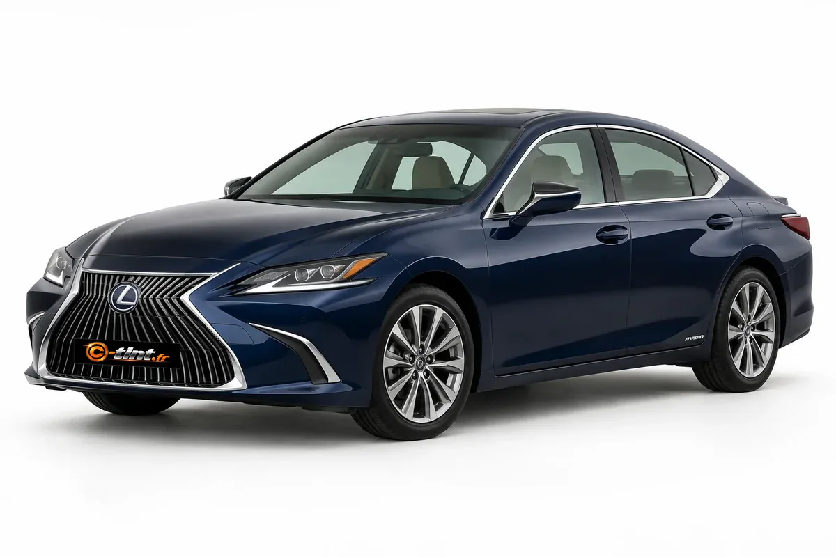 Lexus ES XZ10 · Génération 7 · berline 4 portes · Berline · 4 portes — vue trois-quarts avant