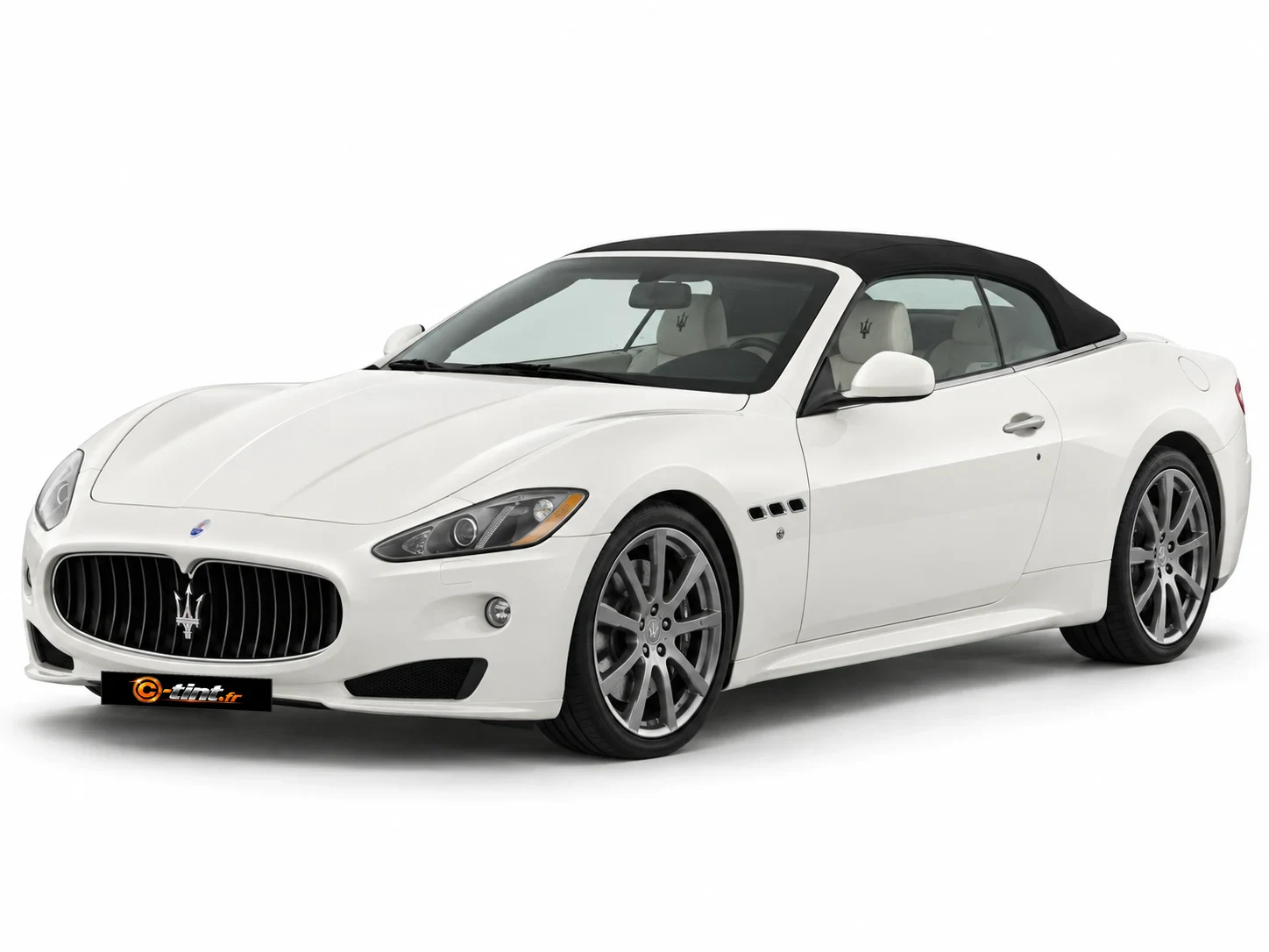 Maserati GranCabrio Génération 1 · cabriolet 4 places · Cabriolet · 2 portes — vue trois-quarts avant