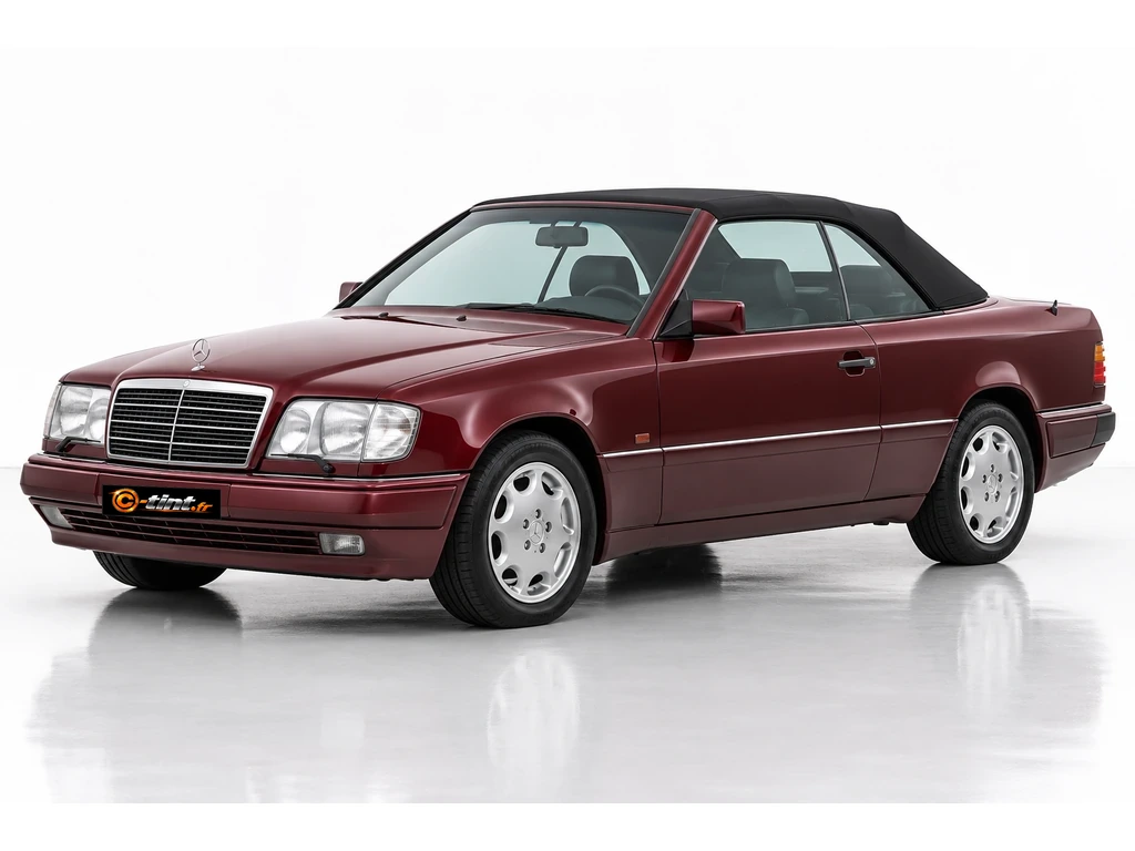 Mercedes-Benz Classe E A124 — Cabriolet · Cabriolet · 2 portes — vue trois-quarts avant