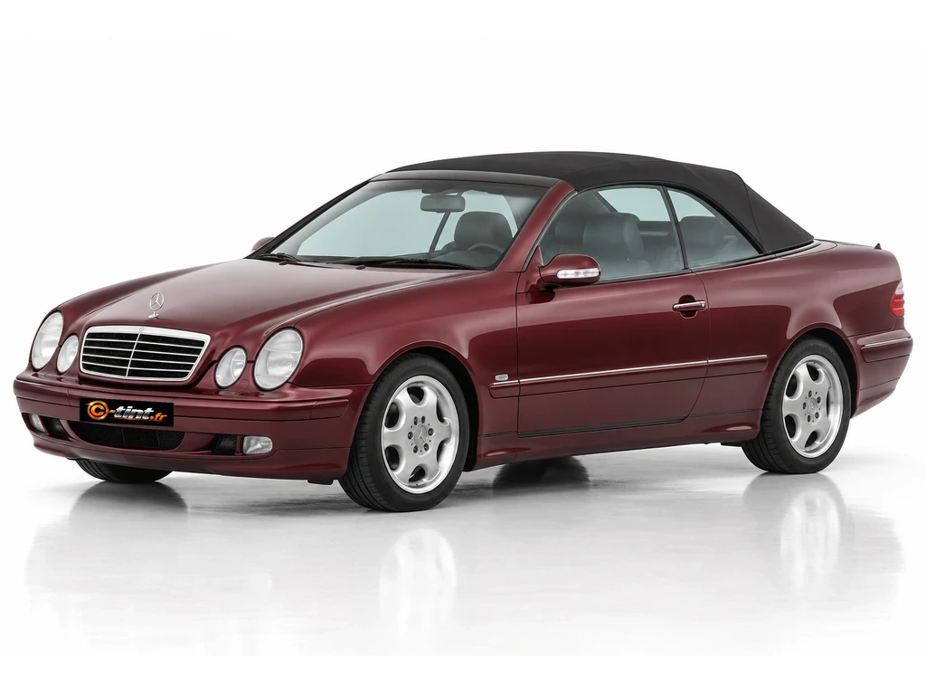 Mercedes-Benz CLK A208 — Génération 1 — Cabriolet · Cabriolet · 2 portes — vue trois-quarts avant