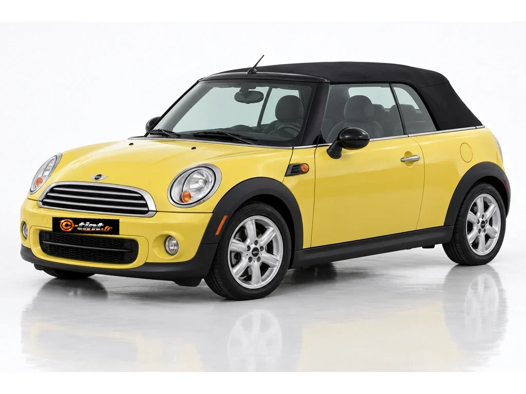 MINI Cabriolet R57 — Génération 2 · Cabriolet · 2 portes — vue trois-quarts avant vers la gauche