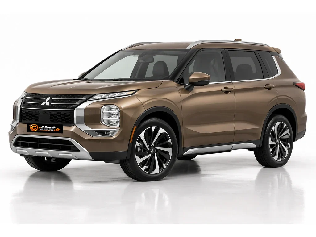 Mitsubishi Outlander GM/GN/ZM — Génération 4 · SUV · 5 portes — vue trois-quarts avant vers la gauche