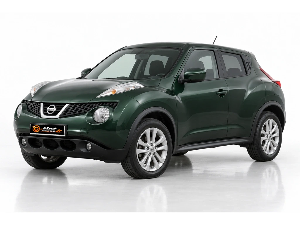 Nissan Juke F15 — Génération 1 · SUV · 5 portes — vue trois-quarts avant vers la gauche
