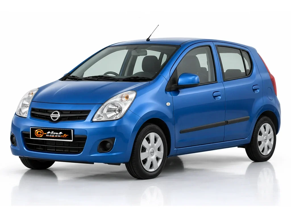 Nissan Pixo HF · Berline compacte · 5 portes — vue trois-quarts avant vers la gauche
