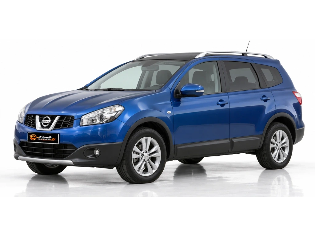 Nissan Qashqai+2 J10 — Génération 1 · SUV · 5 portes — vue trois-quarts avant vers la gauche