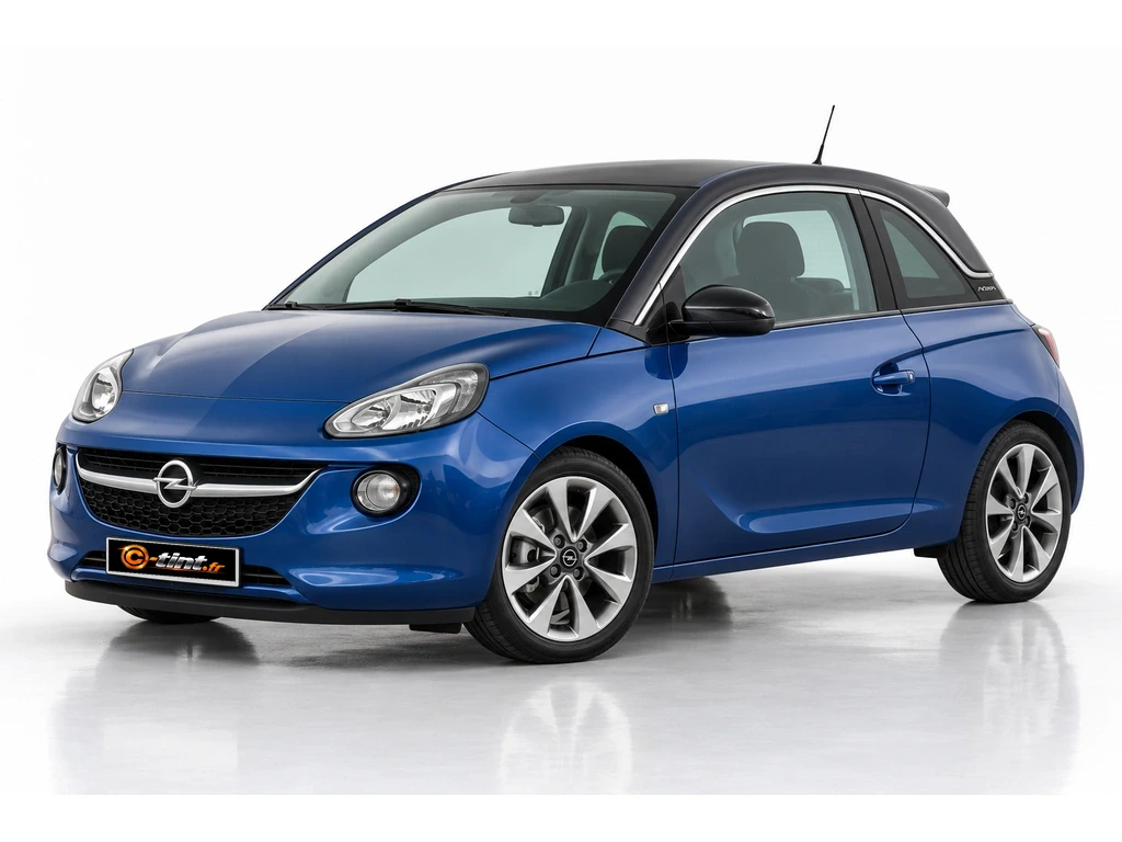 Opel Adam Génération 1 · Berline compacte · 3 portes — vue trois-quarts avant vers la gauche