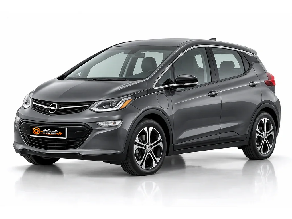 Opel Ampera-e Génération 1 · Berline compacte · 5 portes — vue trois-quarts avant vers la gauche