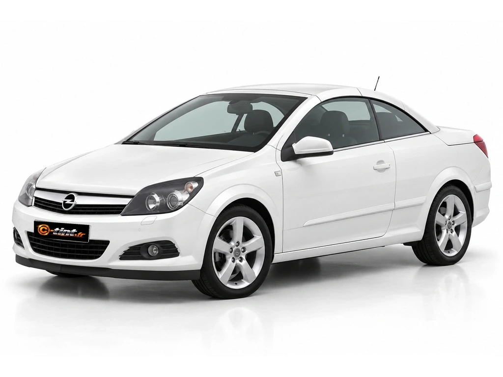 Opel Astra H — TwinTop · Cabriolet · 2 portes — vue trois-quarts avant vers la gauche