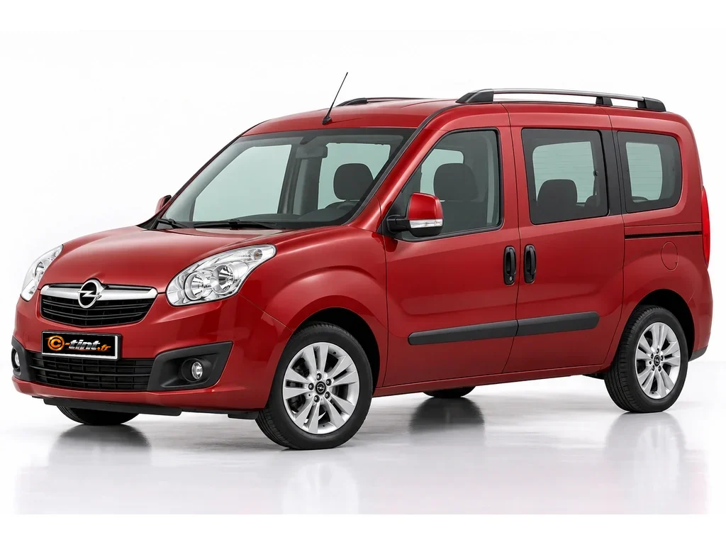 Opel Combo D — Tour court · Monospace · 5 portes — vue trois-quarts avant vers la gauche