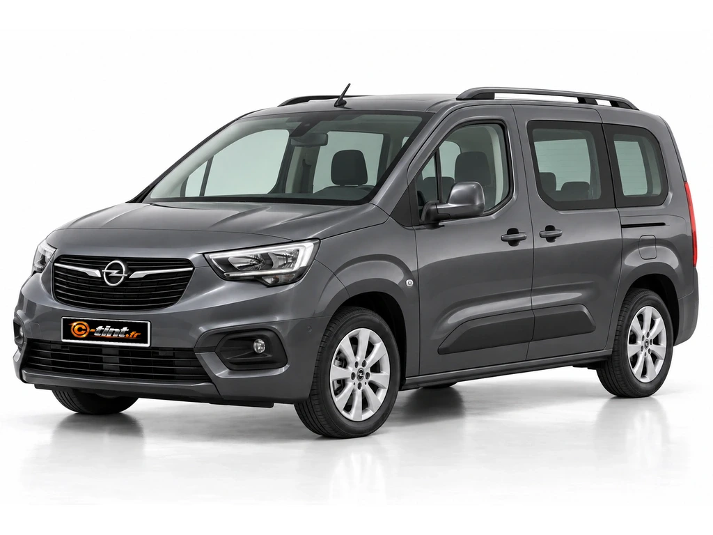 Opel Combo K9 — E Court — vitres descendantes et lunette fixe du hayon · Monospace · 5 portes — vue trois-quarts avant vers la gauche