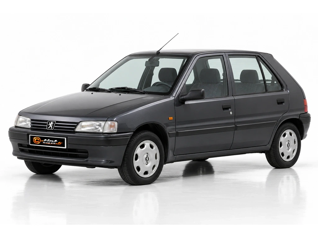 Peugeot 106 1A/1C — Phase 1 · Berline compacte · 5 portes — vue trois-quarts avant vers la gauche