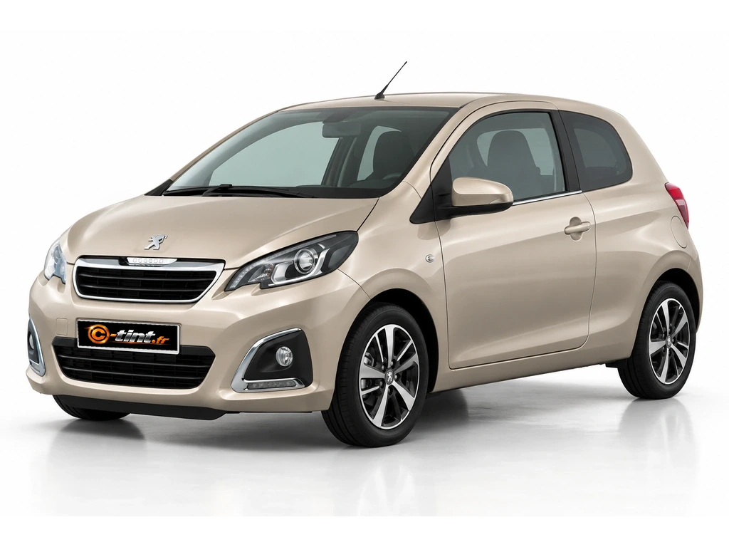 Peugeot 108 Génération non codée · Berline compacte · 3 portes — vue trois-quarts avant vers la gauche
