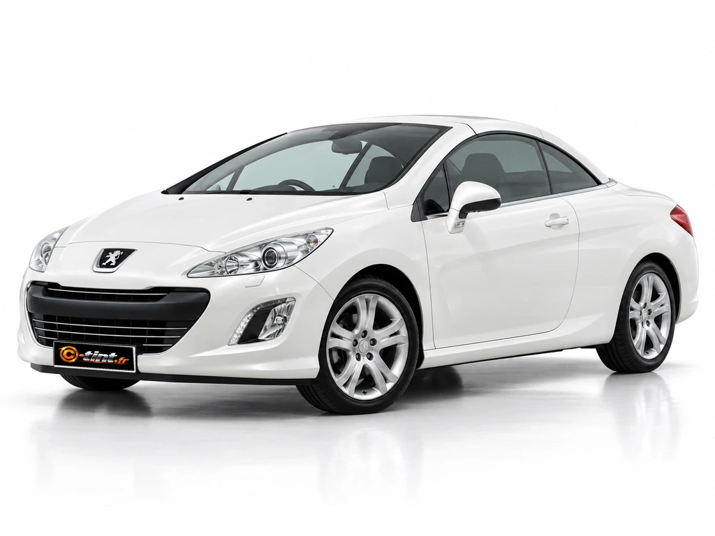 Peugeot 308 4***** — Génération 1 — CC Cabriolet · Cabriolet · 2 portes — vue trois-quarts avant vers la gauche