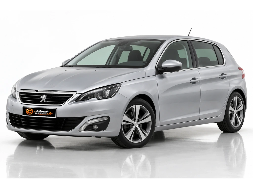 Peugeot 308 Génération 2 · Berline compacte · 5 portes — vue trois-quarts avant vers la gauche