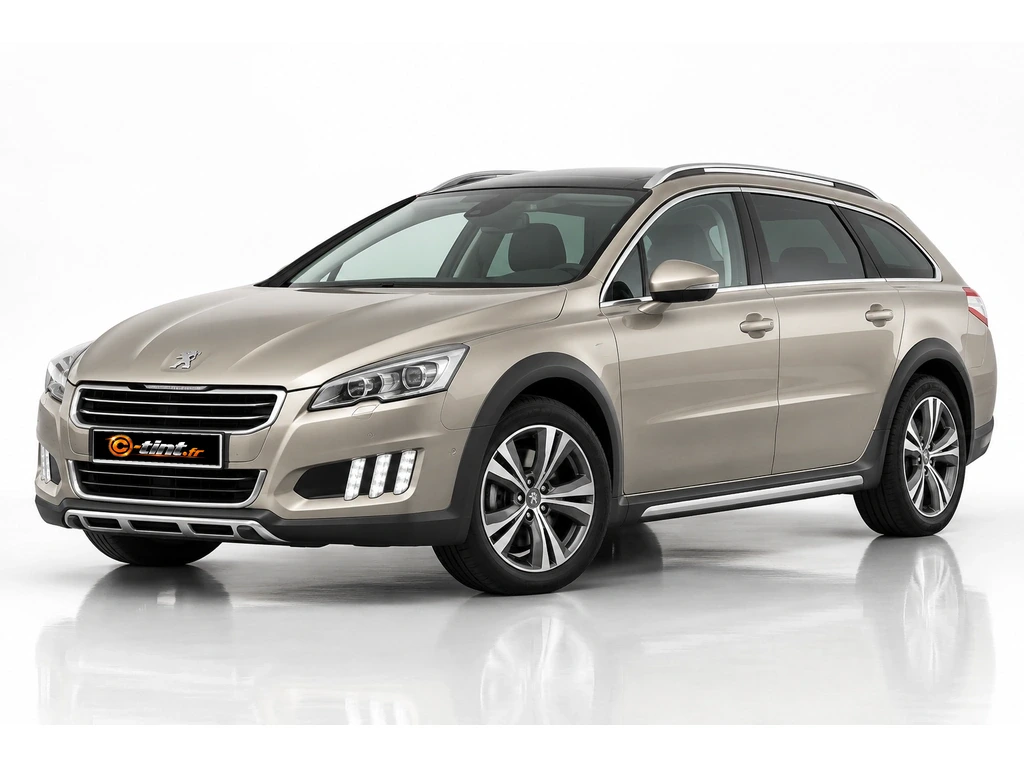 Peugeot 508 W23 — Génération 1 — RXH Break · Break · 5 portes — vue trois-quarts avant vers la gauche