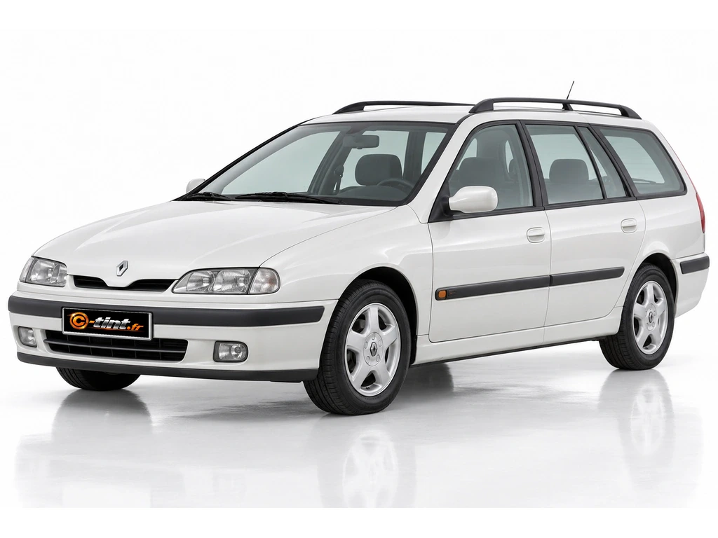 Renault Laguna K56 — Génération 1 — Grandtour Break · Break · 5 portes — vue trois-quarts avant vers la gauche