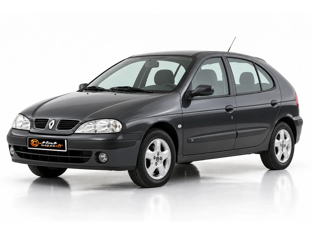 Renault Megane BA/DA/LA/EA — Génération 1 · Berline compacte · 5 portes — vue trois-quarts avant vers la gauche