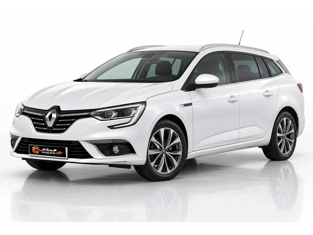 Renault Megane BFB — Génération 4 — Estate Break · Break · 5 portes — vue trois-quarts avant vers la gauche