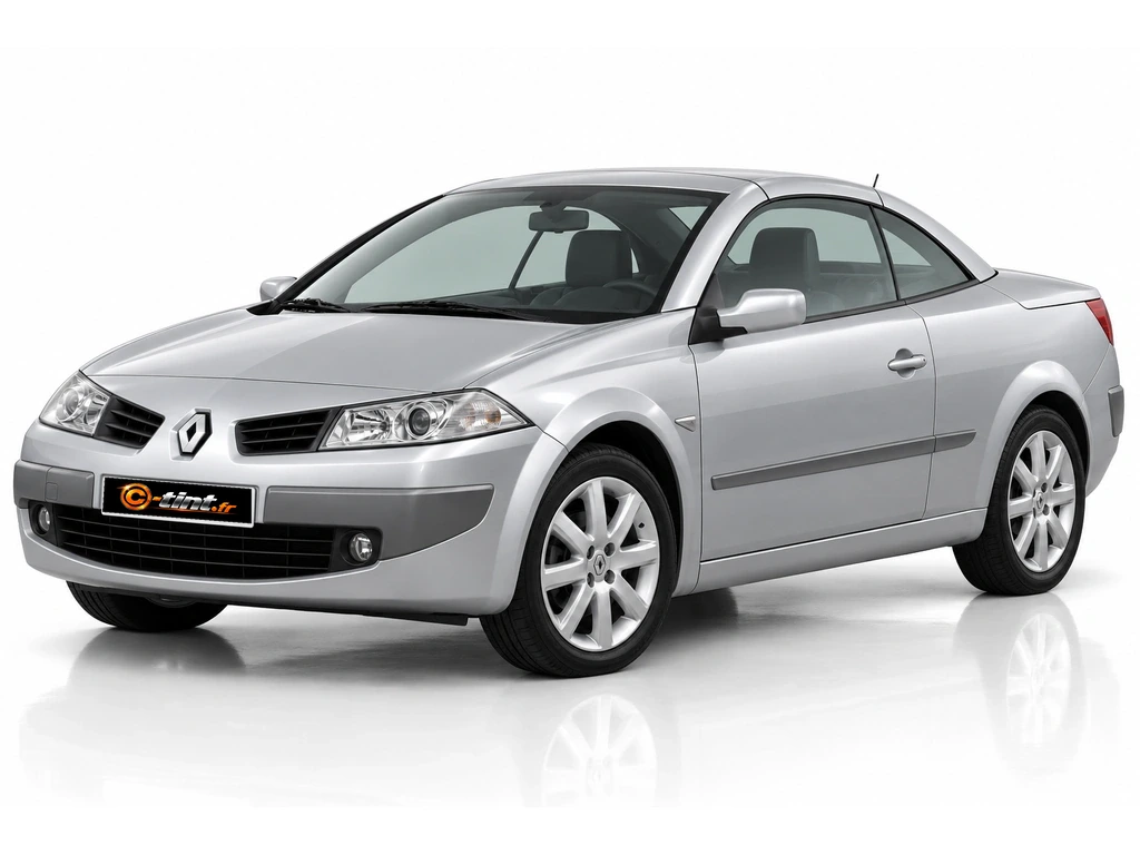 Renault Megane M — Génération 2 — CC Cabriolet · Cabriolet · 2 portes — vue trois-quarts avant vers la gauche