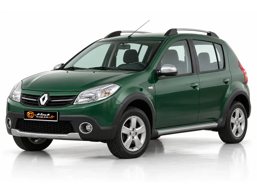 Renault Sandero SD/SR — Génération 1 — Stepway · Berline compacte · 5 portes — vue trois-quarts avant vers la gauche