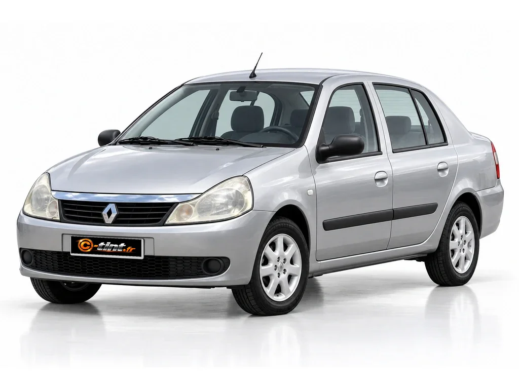 Renault Symbol R — Génération 2 — Berline · Berline · 4 portes — vue trois-quarts avant vers la gauche