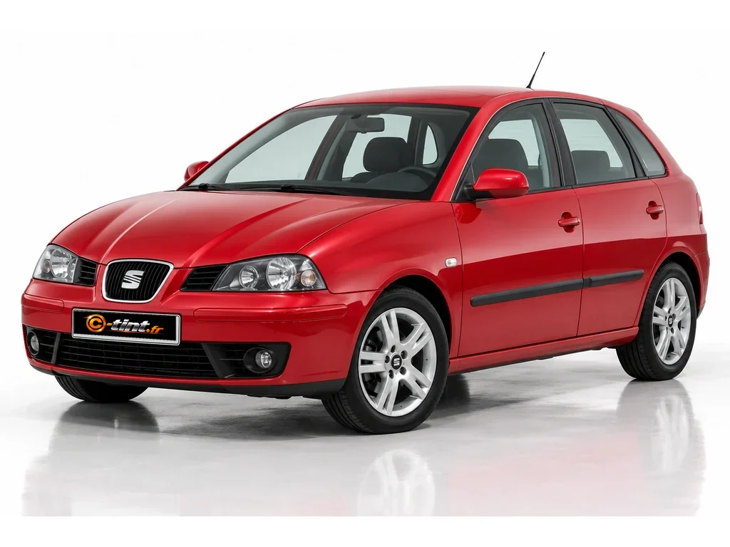 Seat Ibiza 6L — Génération 3 · Berline compacte · 5 portes — vue trois-quarts avant vers la gauche