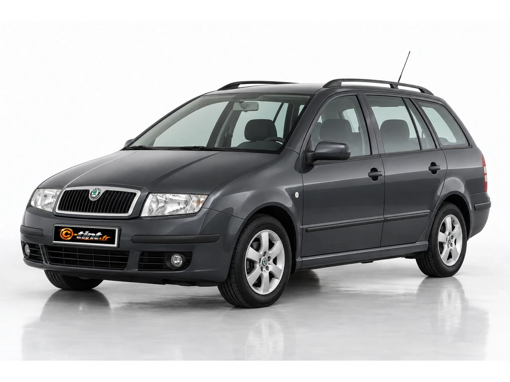 Skoda Fabia 6Y — Génération 1 — Combi Break · Break · 5 portes — vue trois-quarts avant vers la gauche