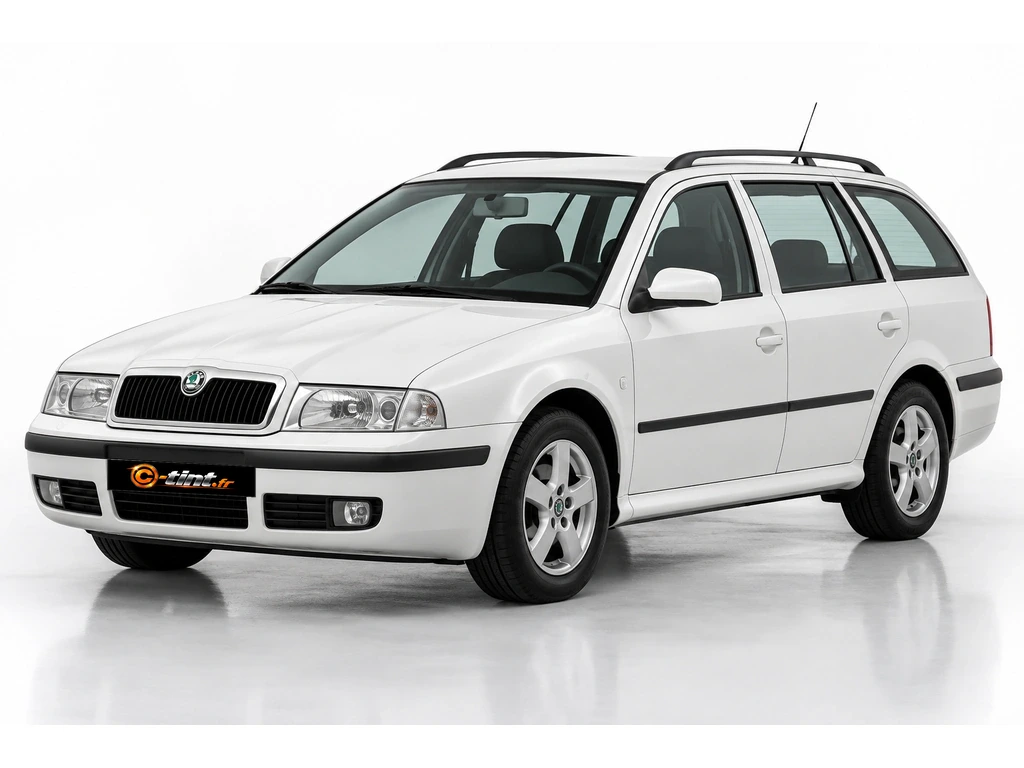Skoda Octavia 1U — Génération 1 — Combi Break · Break · 5 portes — vue trois-quarts avant vers la gauche