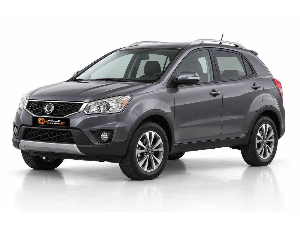 SsangYong Korando C200 — Génération 3 · SUV · 5 portes — vue trois-quarts avant vers la gauche
