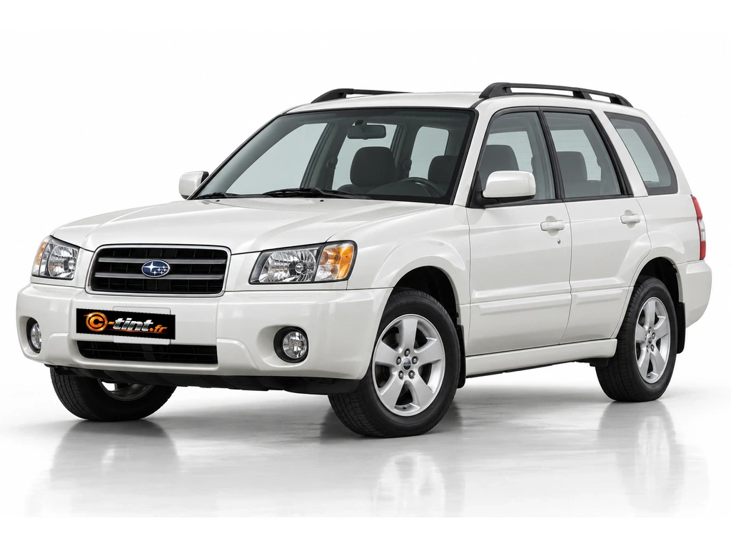Subaru Forester SG/SGS — Génération 2 · SUV · 5 portes — vue trois-quarts avant vers la gauche
