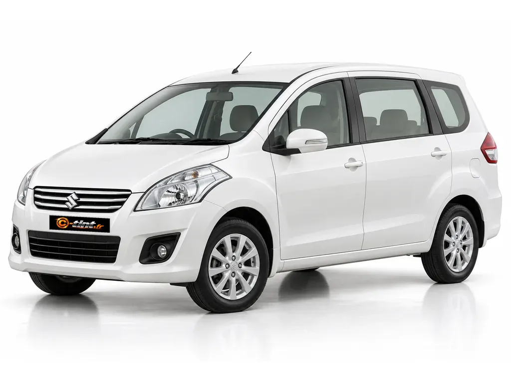 Suzuki Ertiga Génération 1 — Monospace · Monospace · 5 portes — vue trois-quarts avant vers la gauche