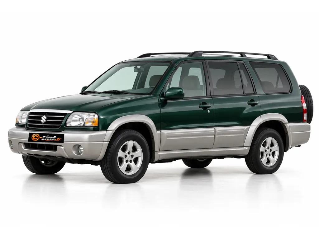 Suzuki XL7 Génération 1 — Grand Vitara XL-7 · SUV · 5 portes — vue trois-quarts avant vers la gauche