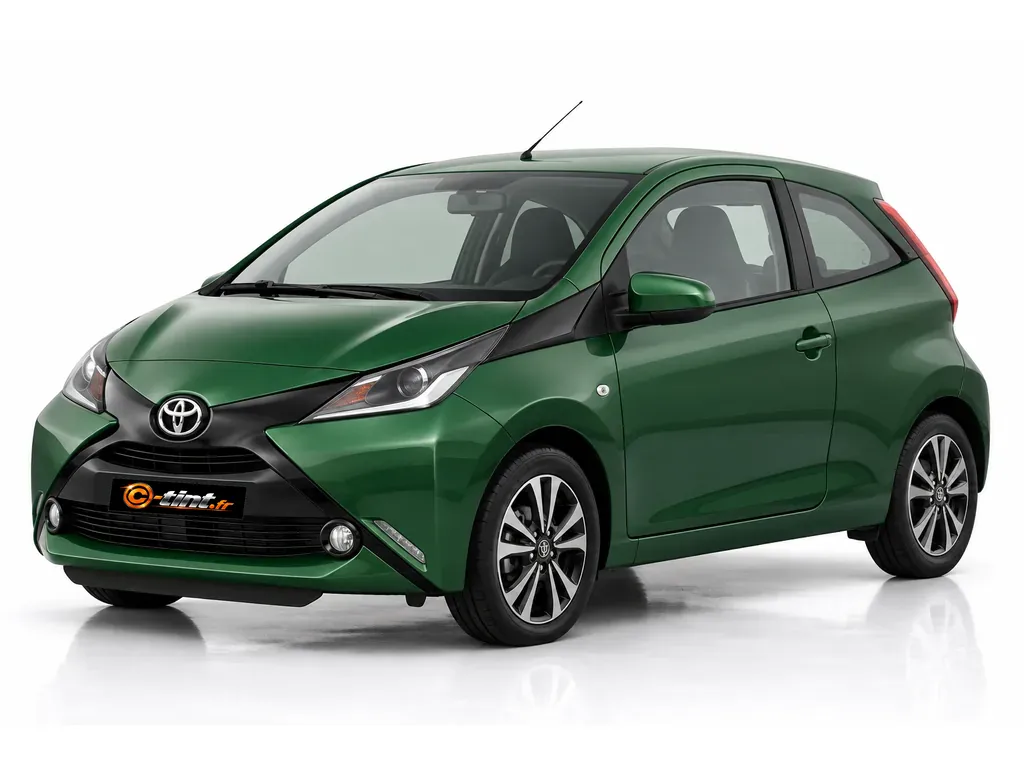 Toyota Aygo AB40 — Génération 2 · Compacte · 3 portes — vue trois-quarts avant vers la gauche
