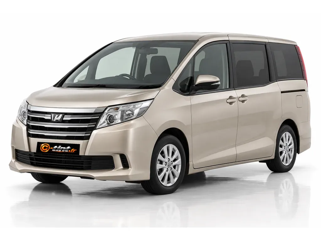 Toyota Noah / Voxy R80 — Génération 3 · Monospace · 5 portes — vue trois-quarts avant vers la gauche