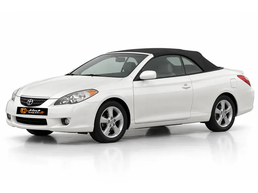 Toyota Solara Génération 2 — Cabriolet · Cabriolet · 2 portes — vue trois-quarts avant vers la gauche