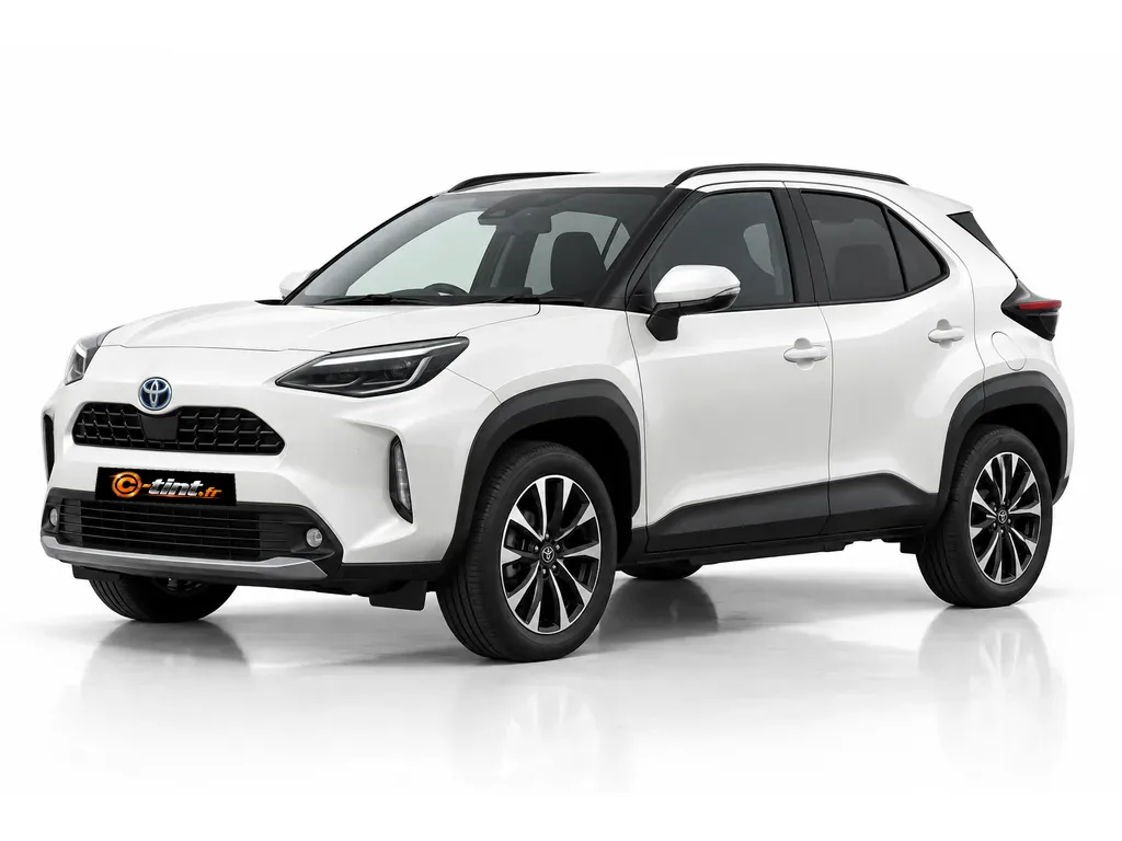 Toyota Yaris Cross XP210 — Génération 4 — Cross · SUV · 5 portes — vue trois-quarts avant vers la gauche