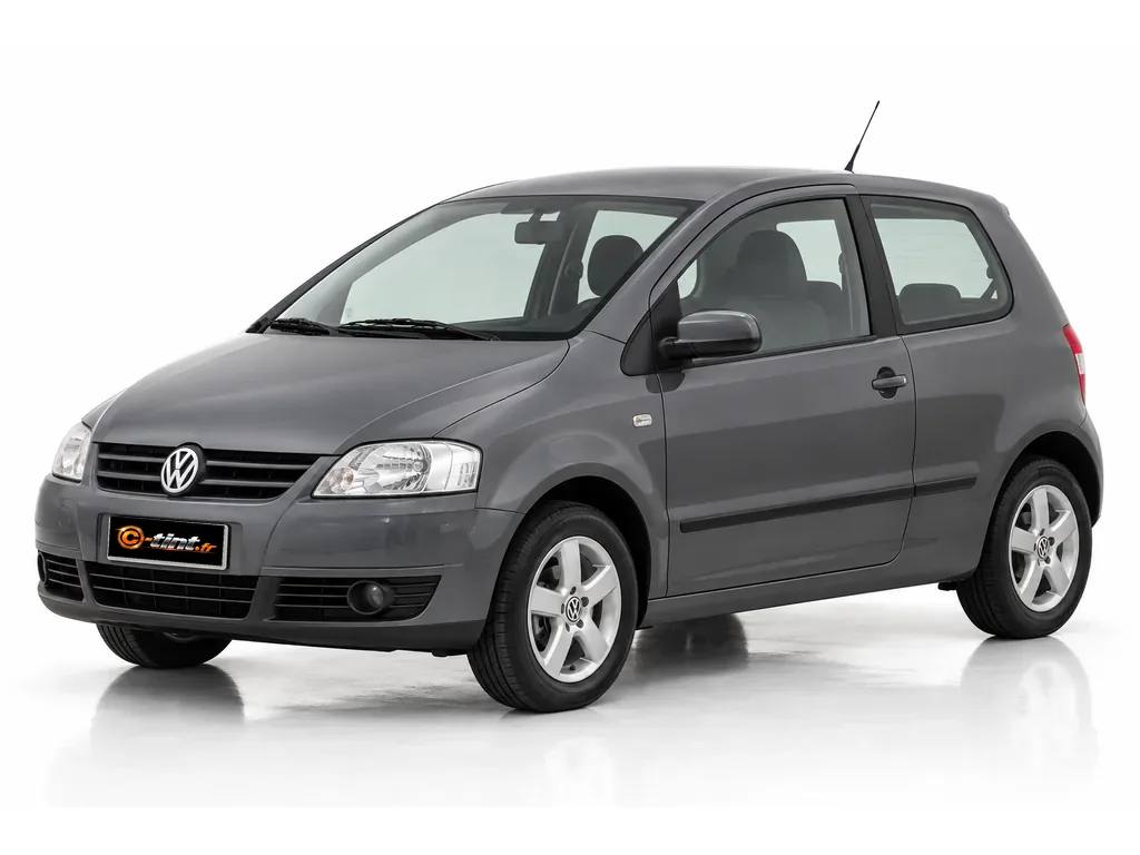 Volkswagen Fox 5Z · Compacte · 3 portes — vue trois-quarts avant vers la gauche