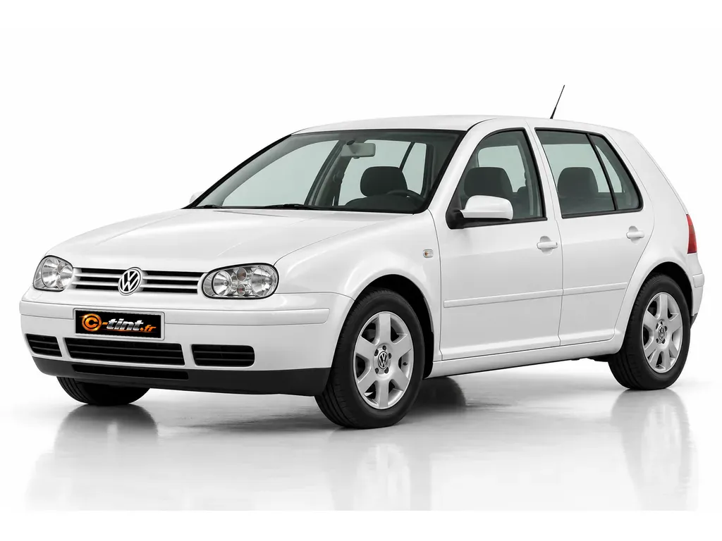 Volkswagen Golf 1J — Génération 4 · Compacte · 5 portes — vue trois-quarts avant vers la gauche