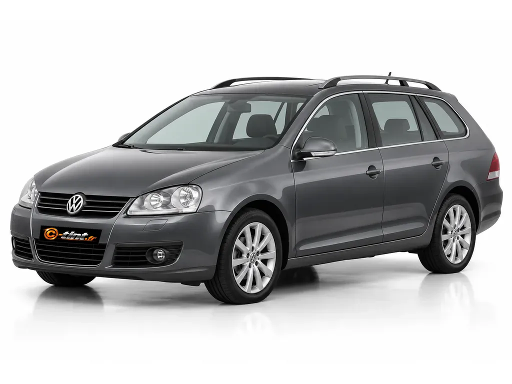 Volkswagen Golf 1K — Génération 5 — SW Break · Break · 5 portes — vue trois-quarts avant vers la gauche